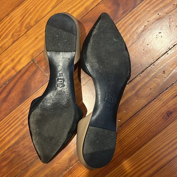 Tory Burch tan and black flats - Picture 10 of 10